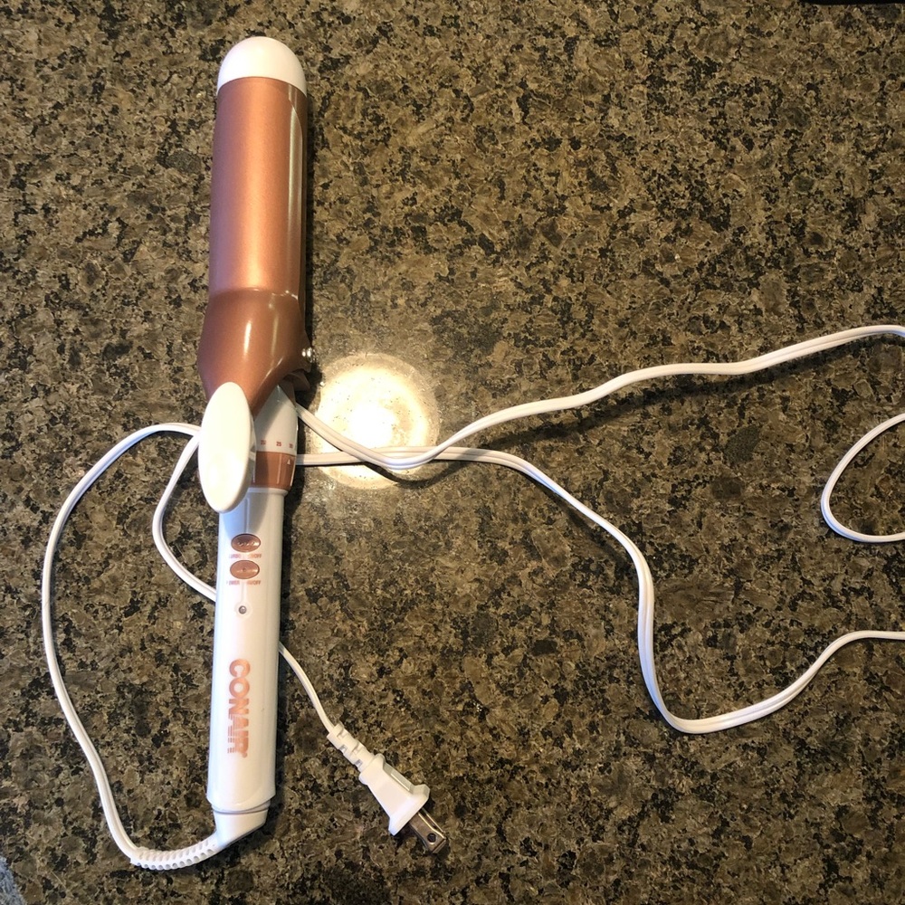 Con air Double Ceramic Rose Gold Curling Iron - 1.5”